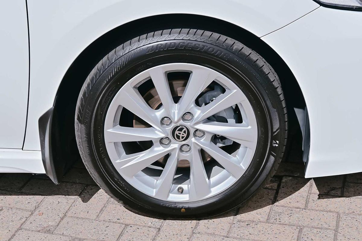 2021 Toyota Camry Ascent Sport AXVH70R