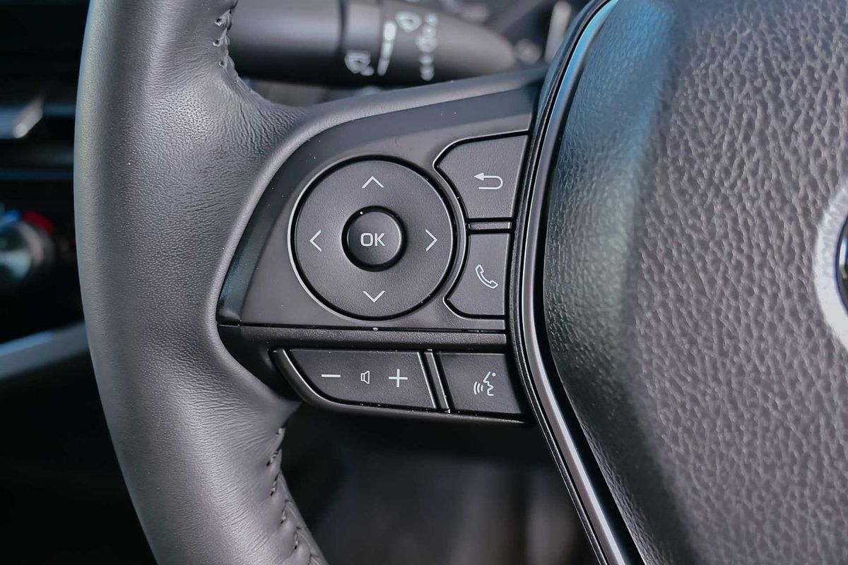 2021 Toyota Camry Ascent Sport AXVH70R