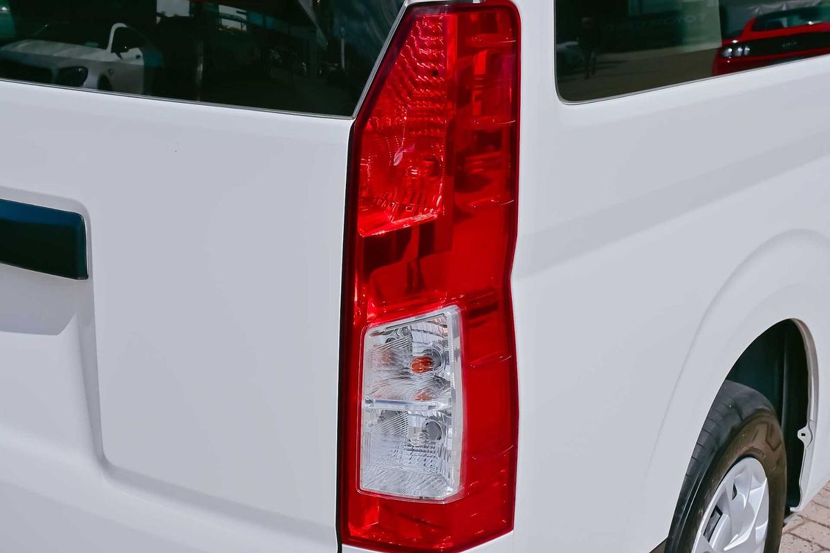 2019 Toyota Hiace Commuter GDH322R