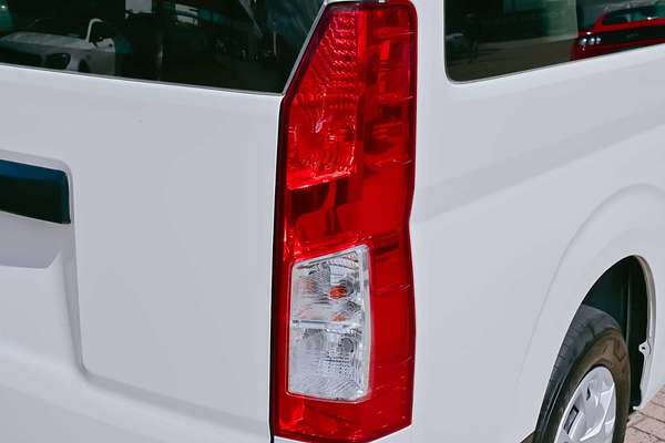 2019 Toyota Hiace Commuter GDH322R