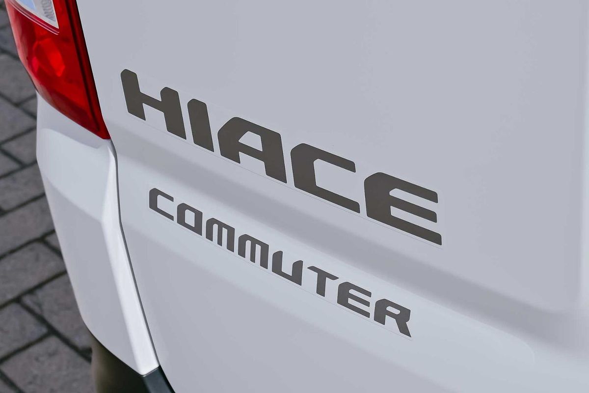 2019 Toyota Hiace Commuter GDH322R