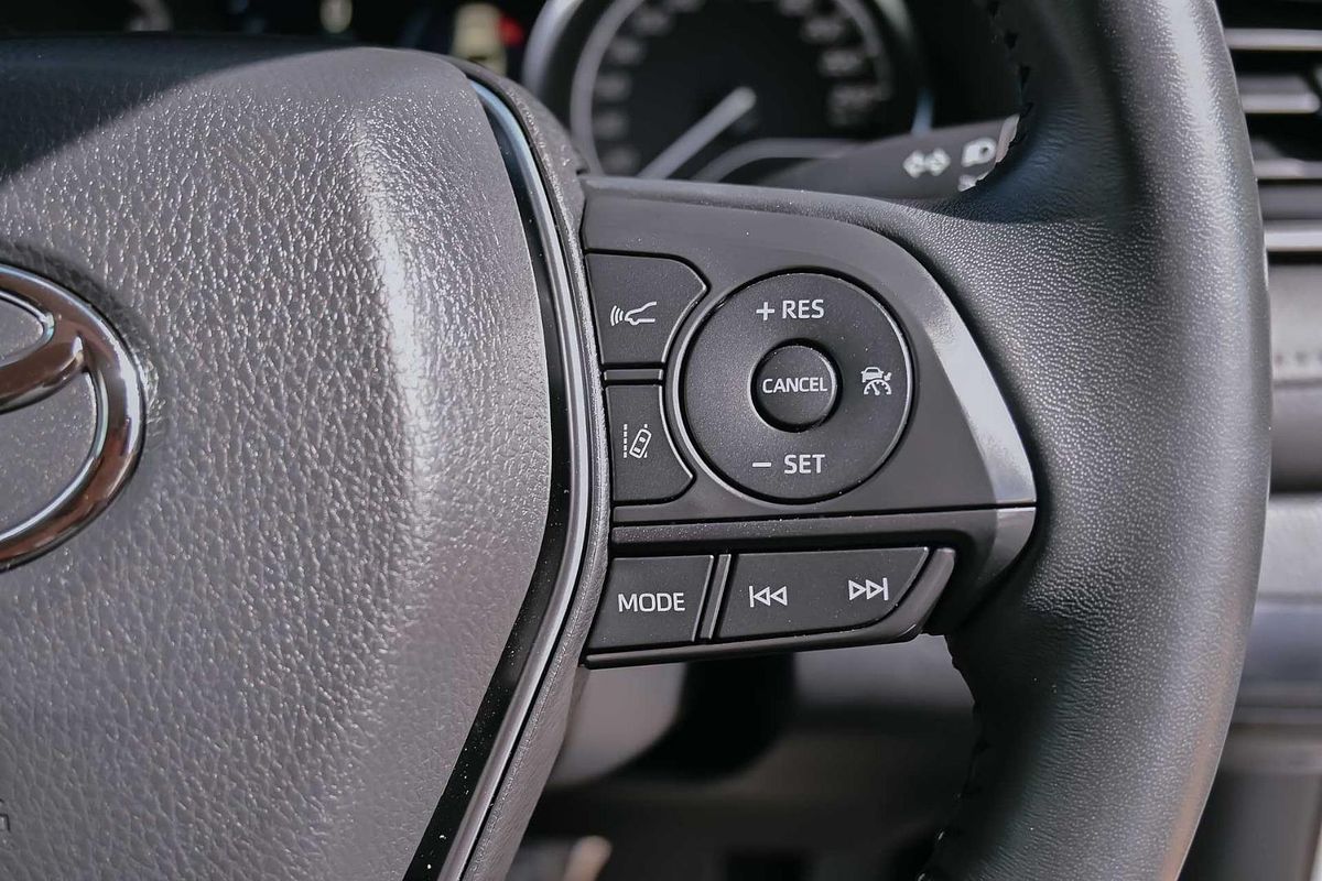 2021 Toyota Camry Ascent Sport AXVH70R
