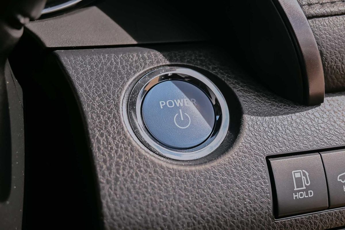 2021 Toyota Camry Ascent Sport AXVH70R