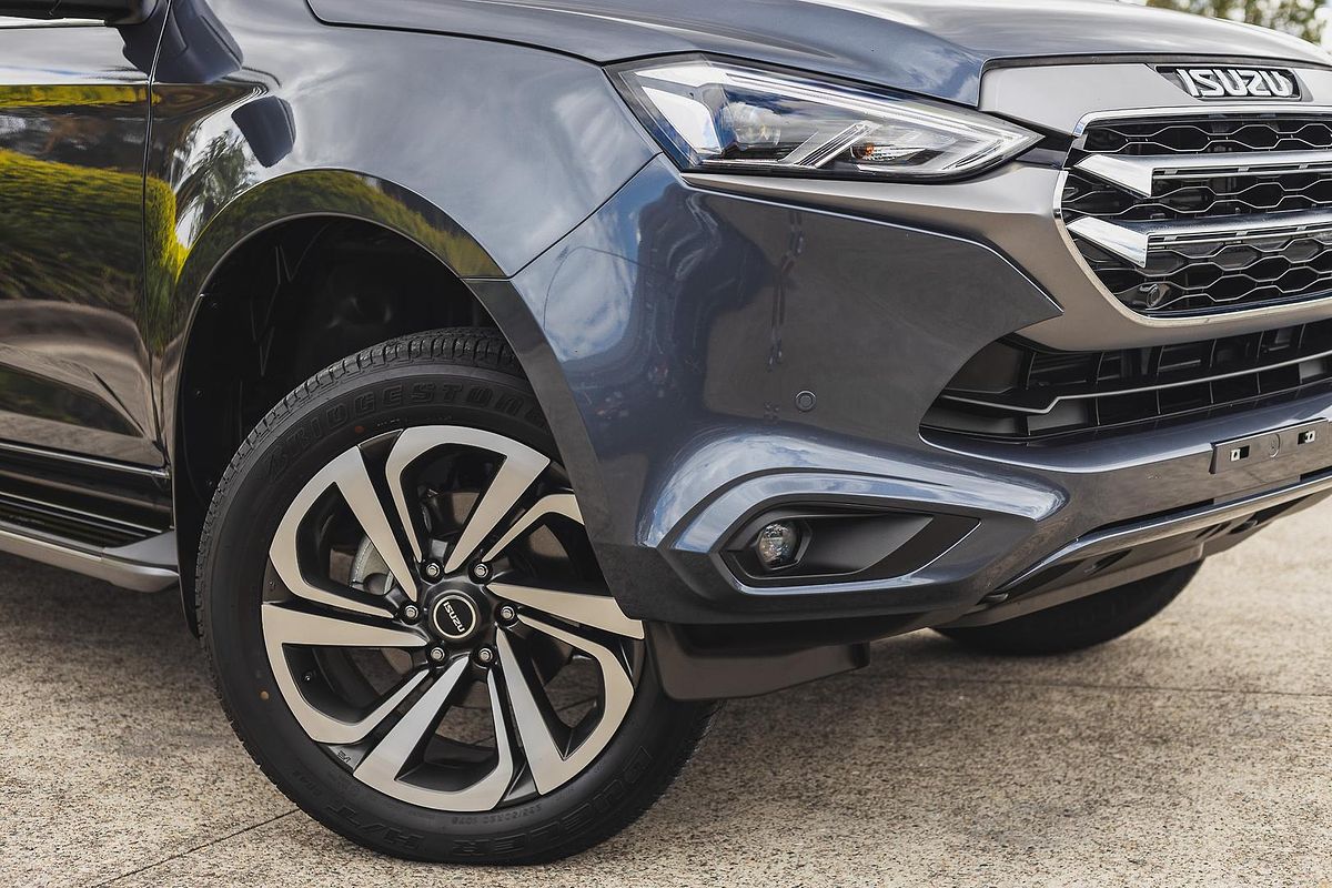 2022 Isuzu MU-X LS-T