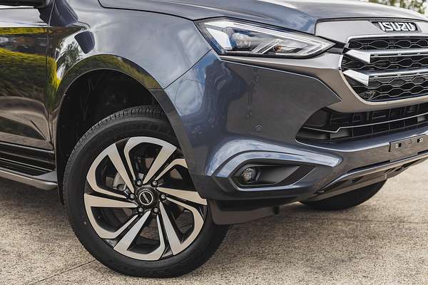 2022 Isuzu MU-X LS-T