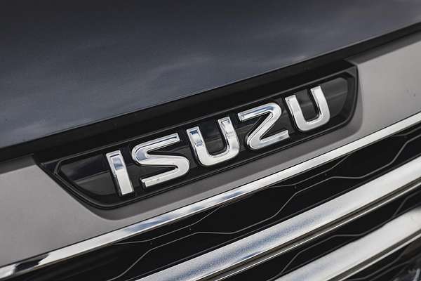 2022 Isuzu MU-X LS-T