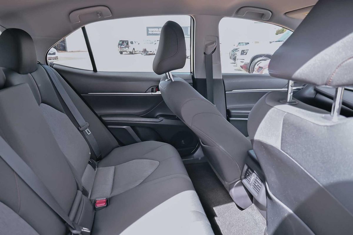 2020 Toyota Camry Ascent Sport AXVH71R