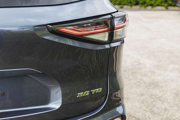 2022 Isuzu MU-X LS-T