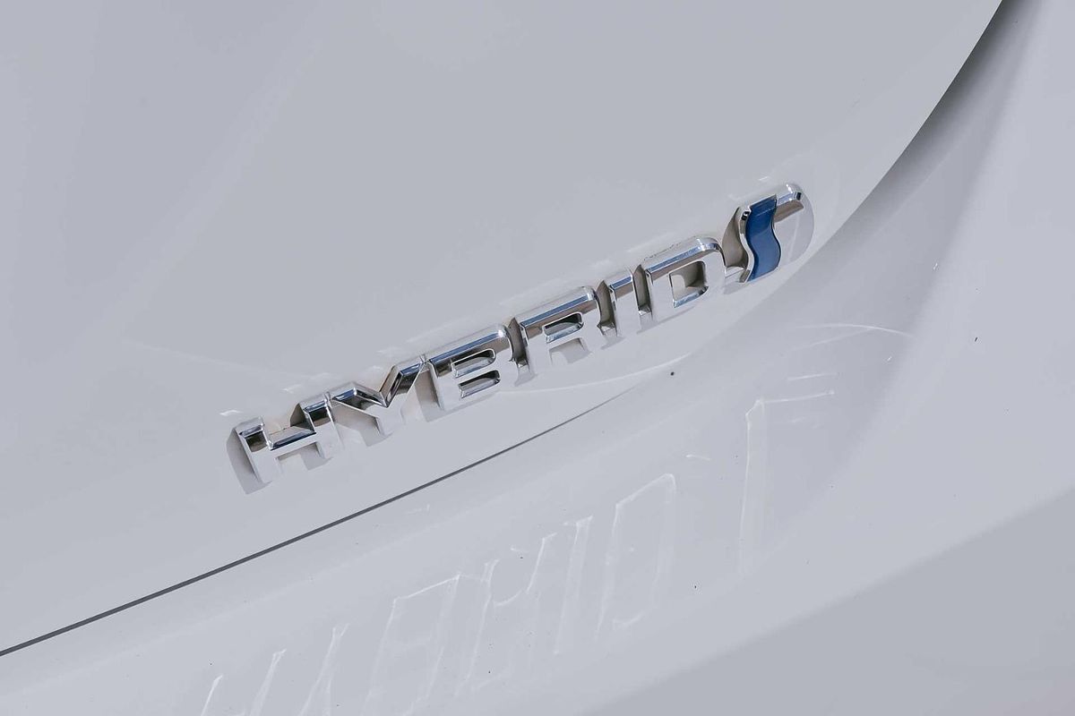 2020 Toyota Camry Ascent Sport AXVH71R