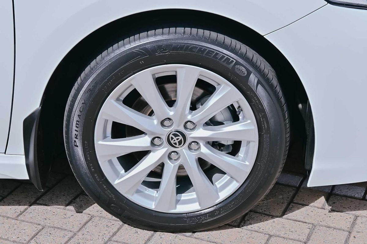 2020 Toyota Camry Ascent Sport AXVH71R