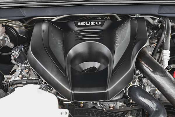 2022 Isuzu MU-X LS-T