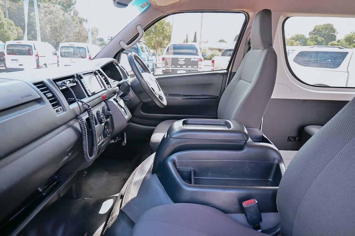 2018 Toyota Hiace Commuter KDH223R