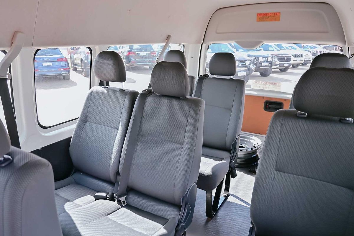 2018 Toyota Hiace Commuter KDH223R