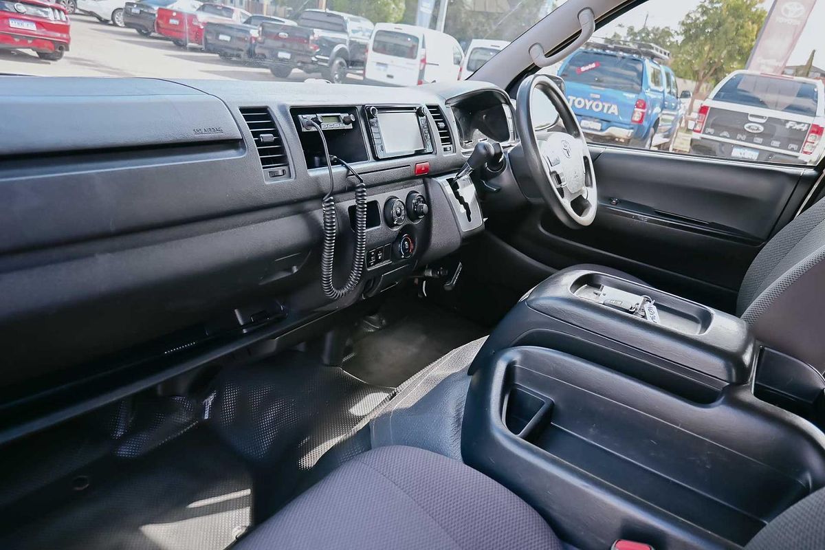 2018 Toyota Hiace Commuter KDH223R