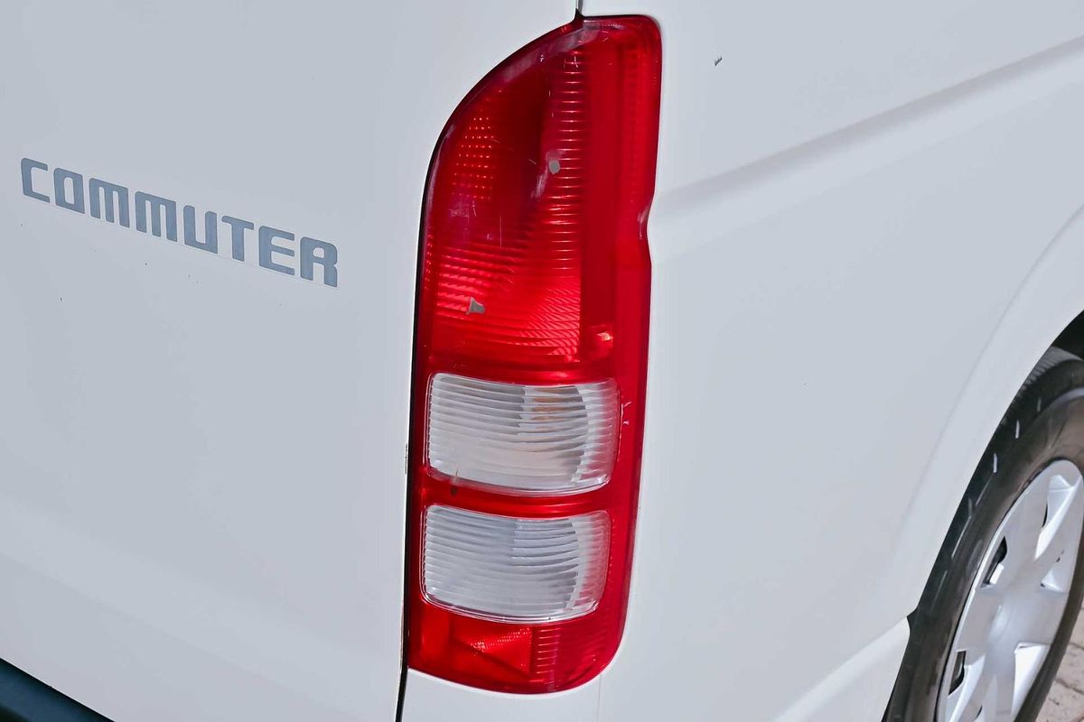 2018 Toyota Hiace Commuter KDH223R