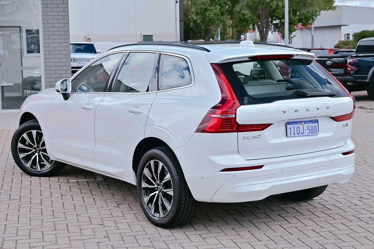 2023 Volvo XC60 Plus B5