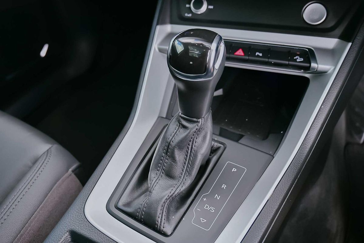 2020 Audi Q3 35 TFSI Launch Edition F3