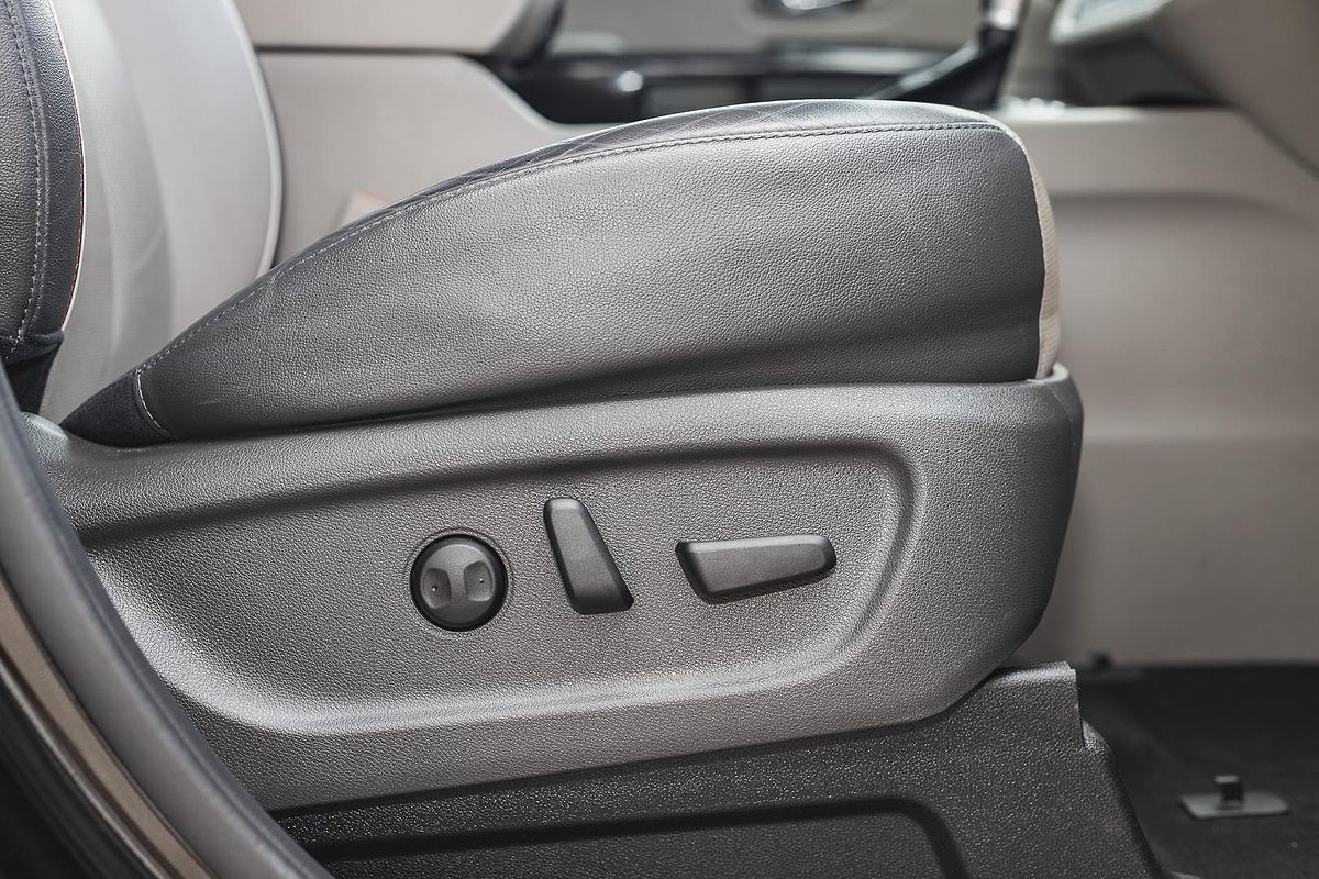 2018 Kia Carnival SLi YP