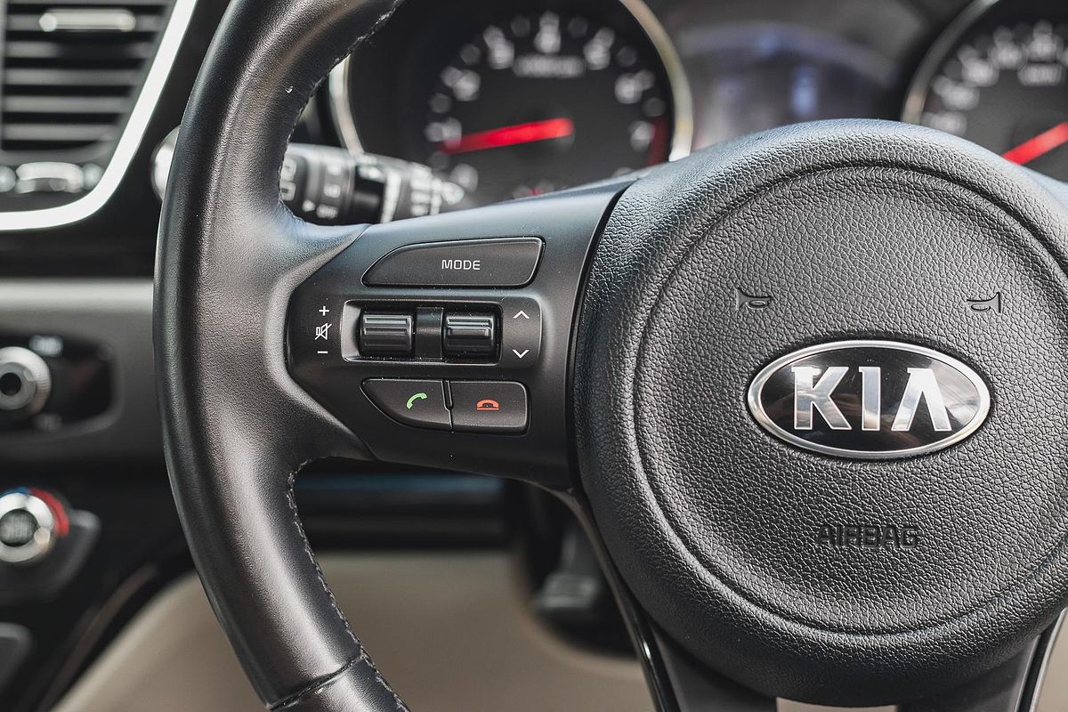 2018 Kia Carnival SLi YP