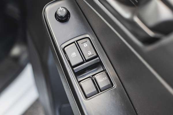2021 Isuzu D-MAX SX High Ride Rear Wheel Drive