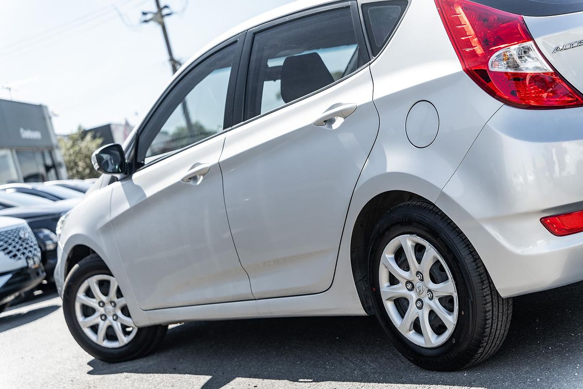 2014 Hyundai Accent Active RB2