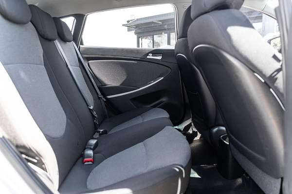 2014 Hyundai Accent Active RB2