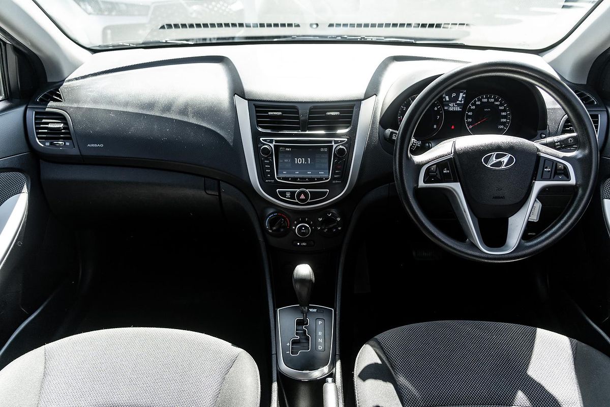 2014 Hyundai Accent Active RB2