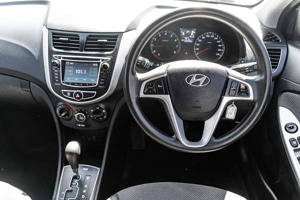 2014 Hyundai Accent Active RB2