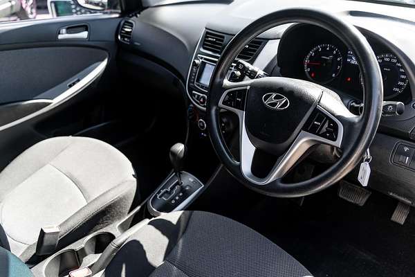 2014 Hyundai Accent Active RB2