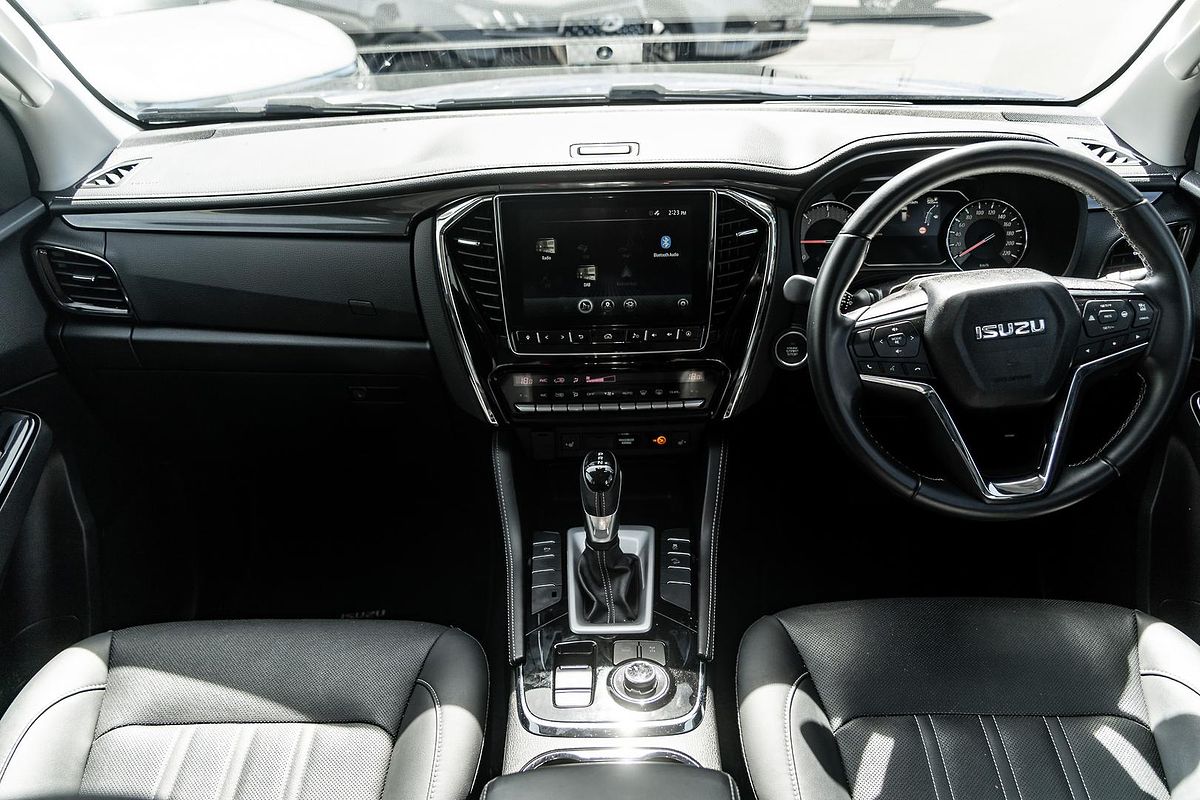 2023 Isuzu MU-X LS-T