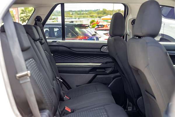 2022 Ford Everest Ambiente