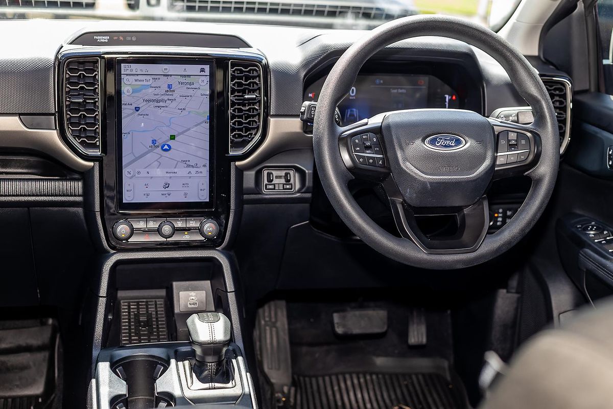 2022 Ford Everest Ambiente