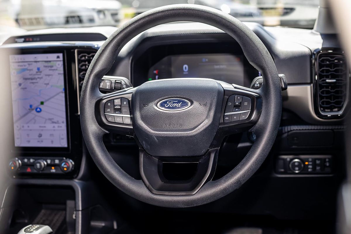 2022 Ford Everest Ambiente