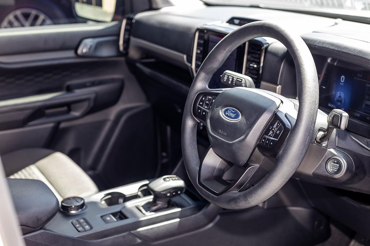 2022 Ford Everest Ambiente