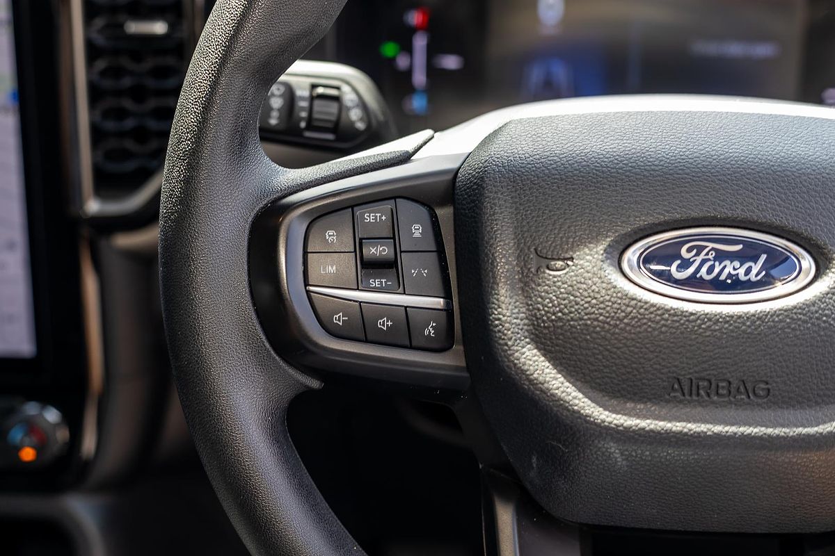 2022 Ford Everest Ambiente