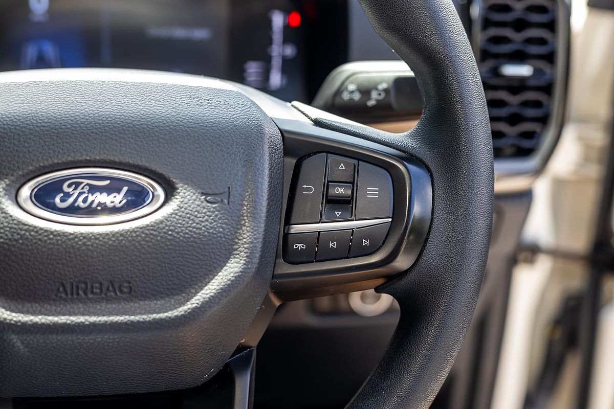 2022 Ford Everest Ambiente