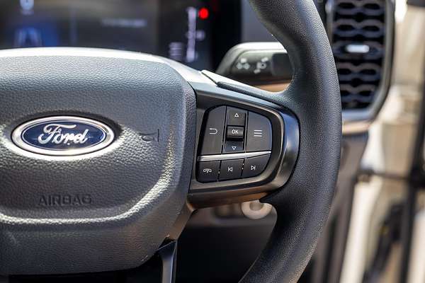 2022 Ford Everest Ambiente