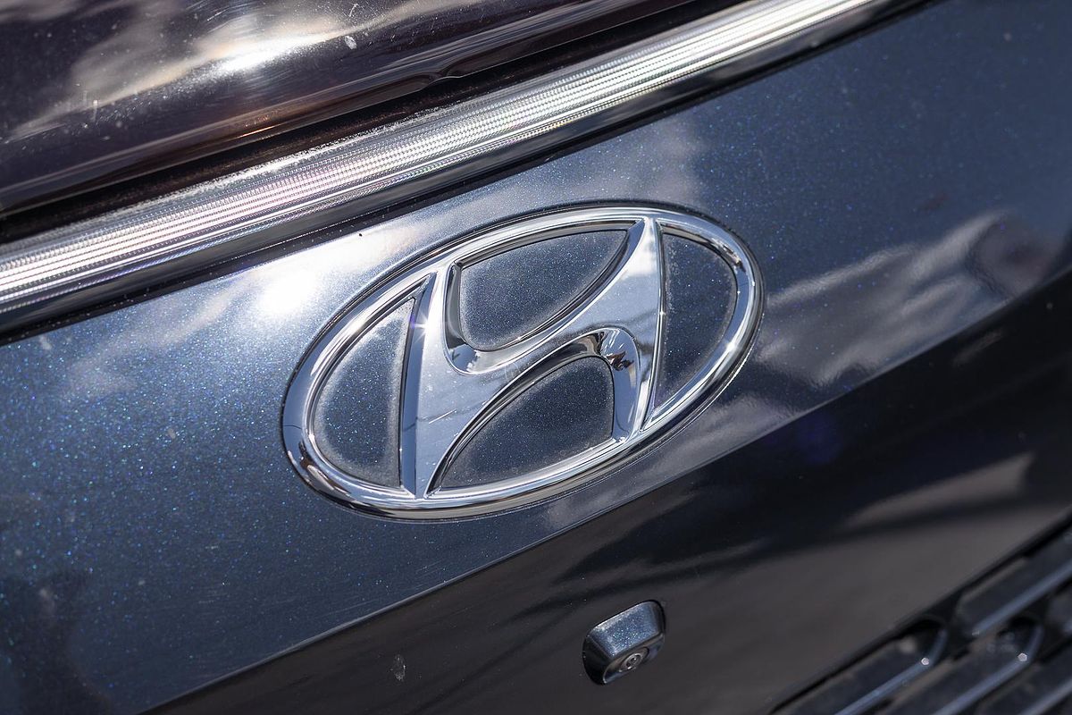 2022 Hyundai STARIA Highlander US4.V1