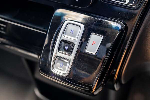 2022 Hyundai STARIA Highlander US4.V1