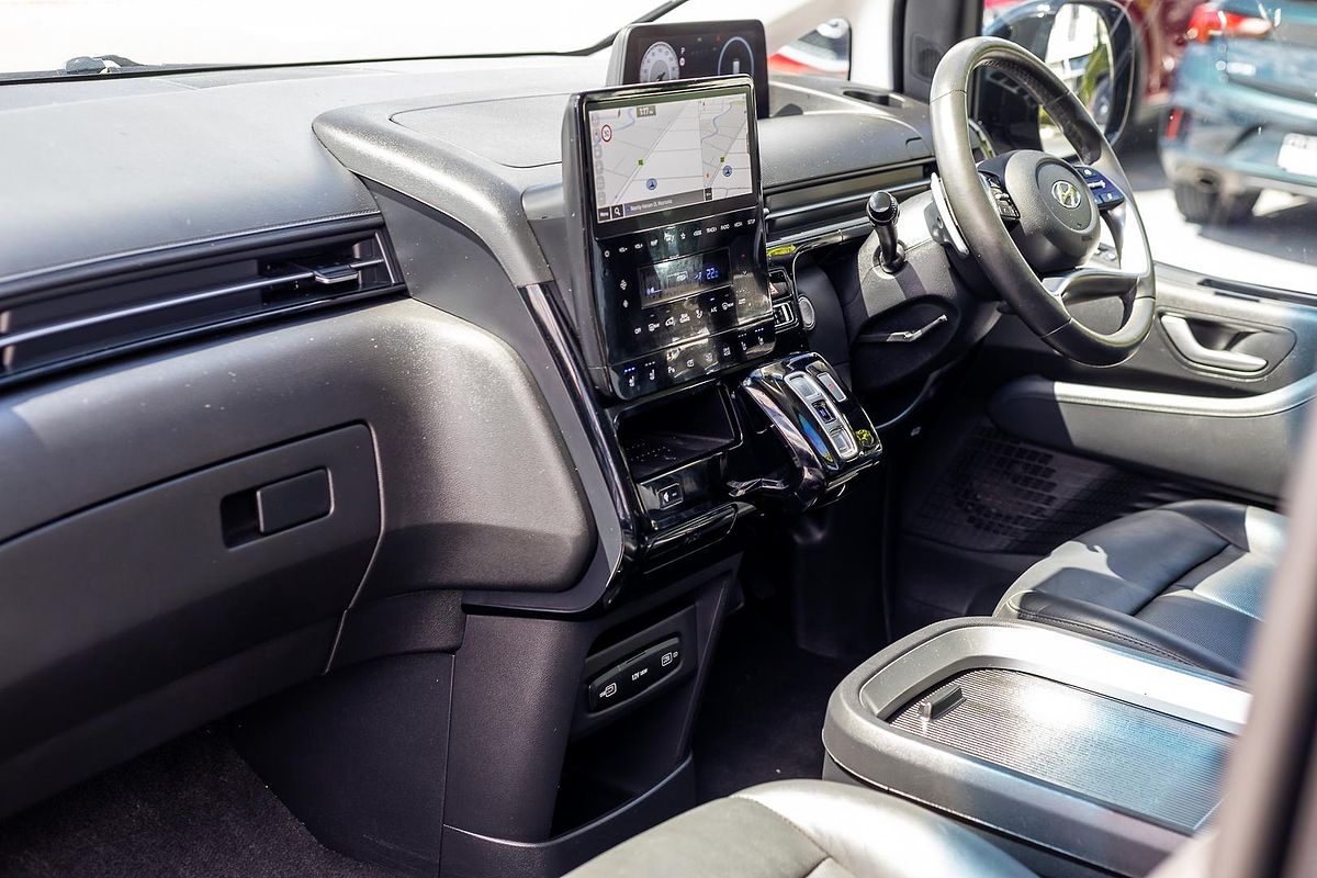 2022 Hyundai STARIA Highlander US4.V1
