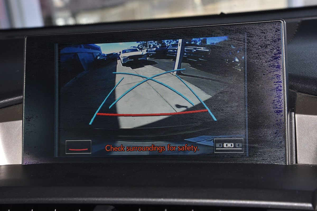 2014 Lexus NX NX300h Luxury AYZ10R