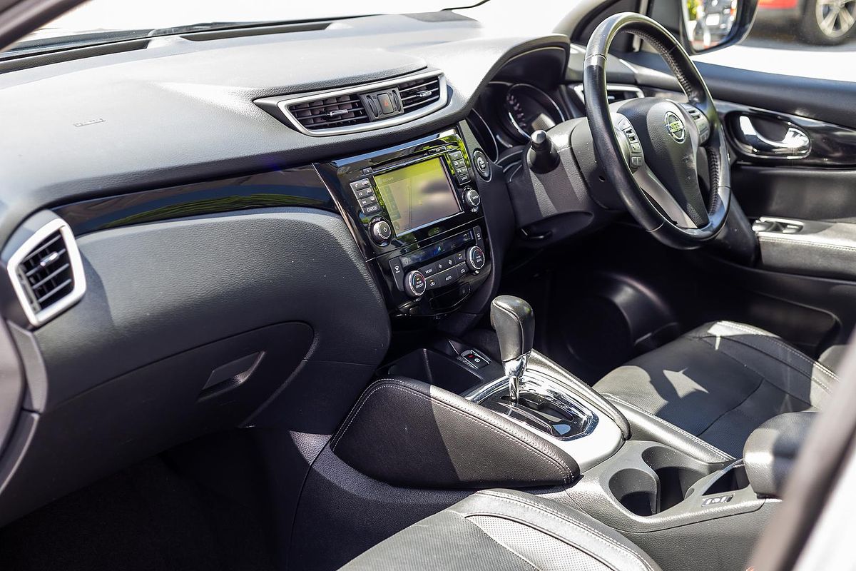 2015 Nissan QASHQAI Ti J11