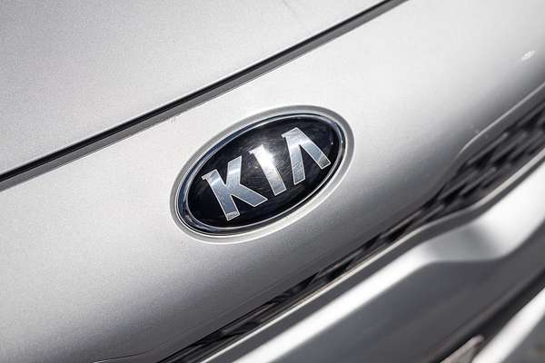 2019 Kia Rio S YB