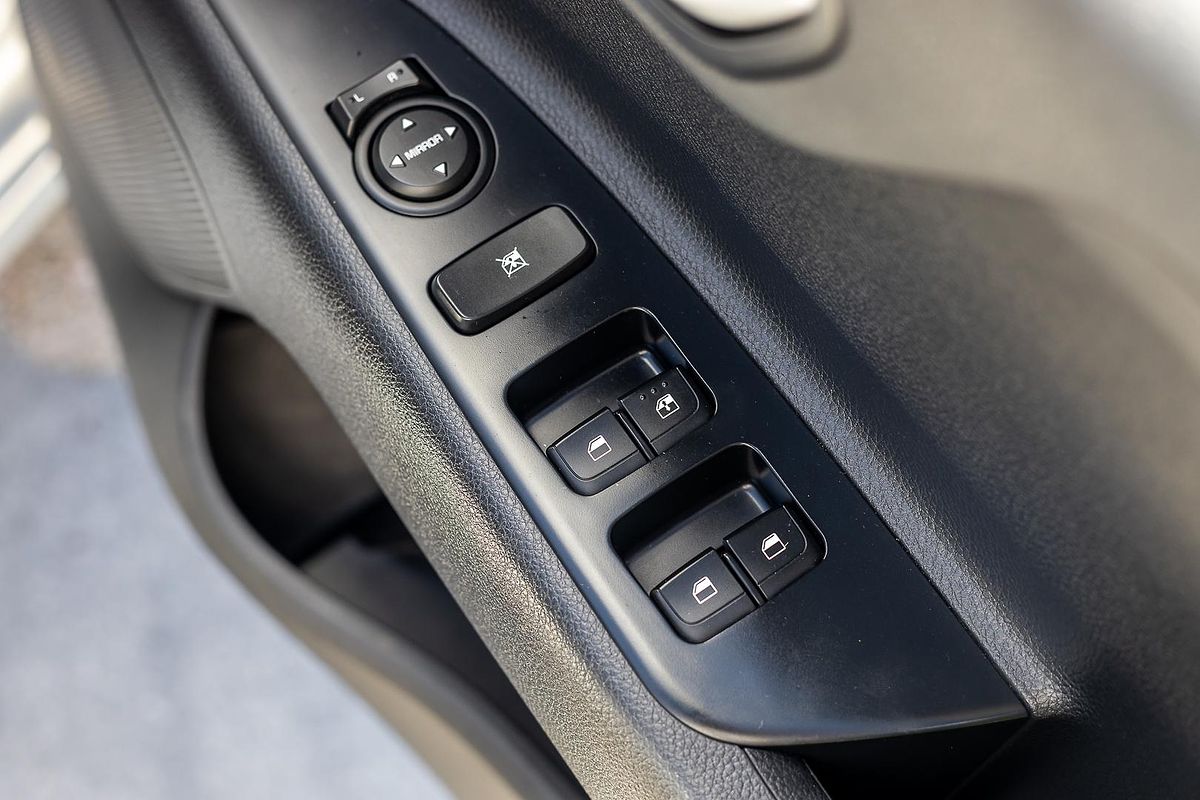 2019 Kia Rio S YB