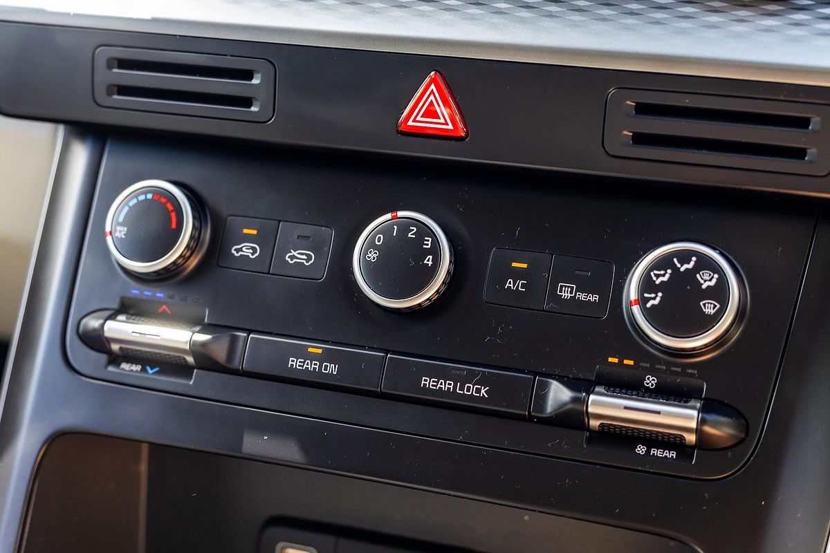 2021 Kia Carnival S KA4
