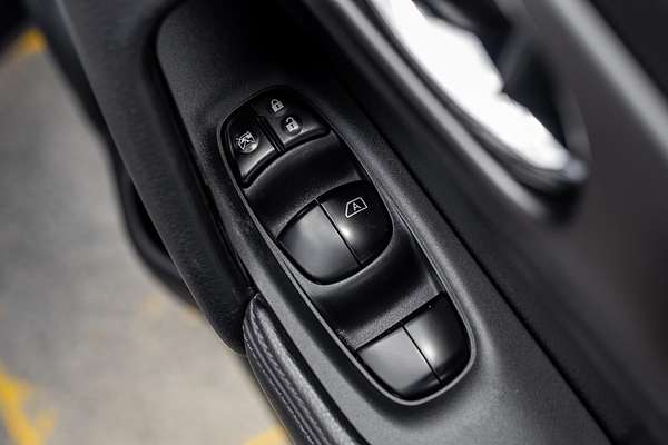 2015 Nissan X-TRAIL ST T32