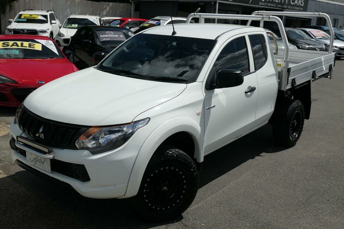 2017 Mitsubishi Triton GLX MQ 4X4