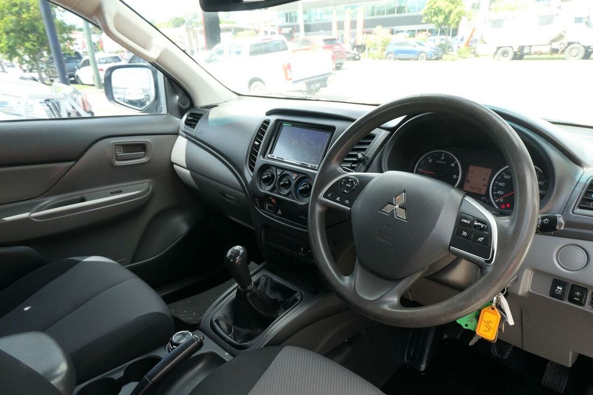 2017 Mitsubishi Triton GLX MQ 4X4