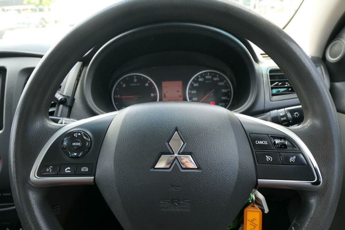 2017 Mitsubishi Triton GLX MQ 4X4