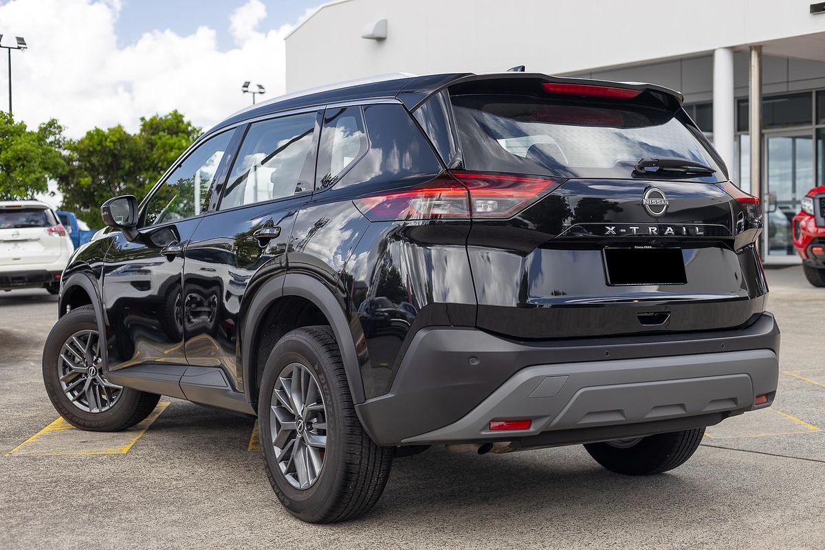2024 Nissan X-TRAIL ST T33